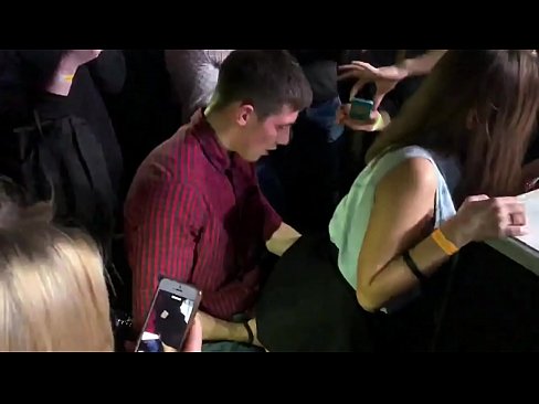❤️ Tinuod nga sekso sa usa ka nightclub sa Russia. Ang 18-anyos nga Ruso nga babaye sa anus ug puwerta nakighilawas sa usa ka nightclub ❤️ Porno fb sa amon ceb.xxxdl.ru ️❤